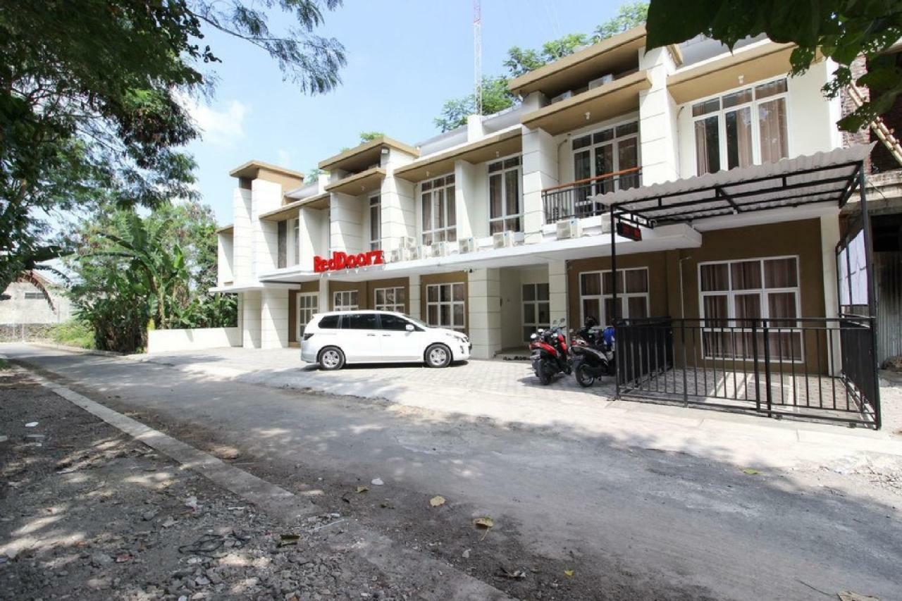 Reddoorz Near Jogja City Mall 3 Sleman  Exterior photo
